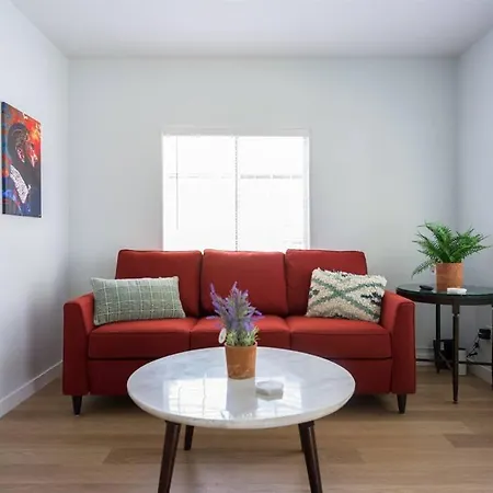 Family Renovated Home, Netflix, Ac, Wd, Putt Putt